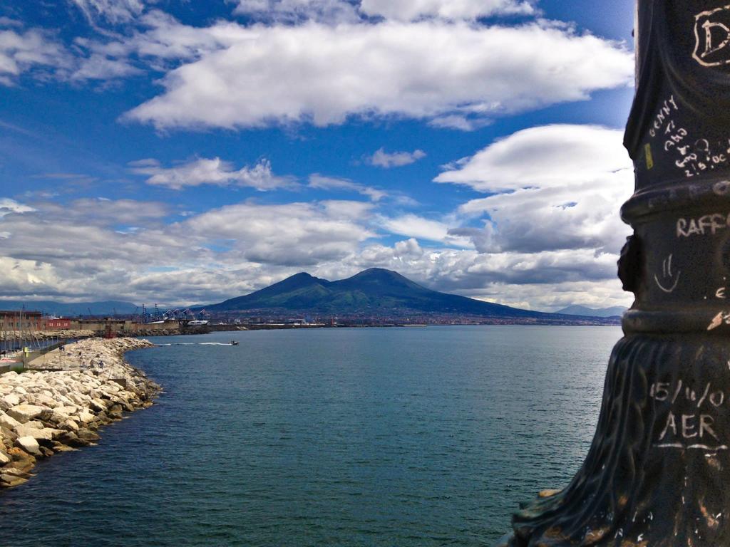 Monolocale Nel Cuore Di Napoli Lägenhet Rum bild